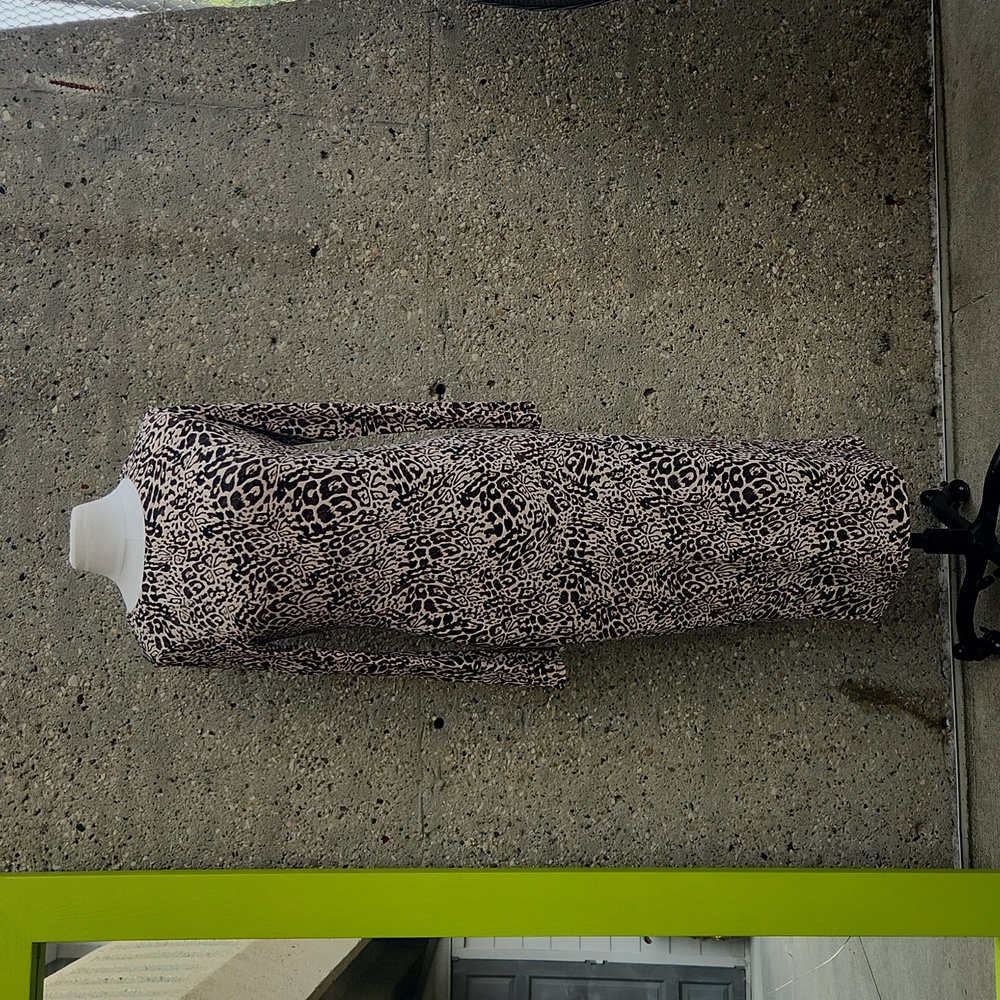 Vince Camuto leopard print dress